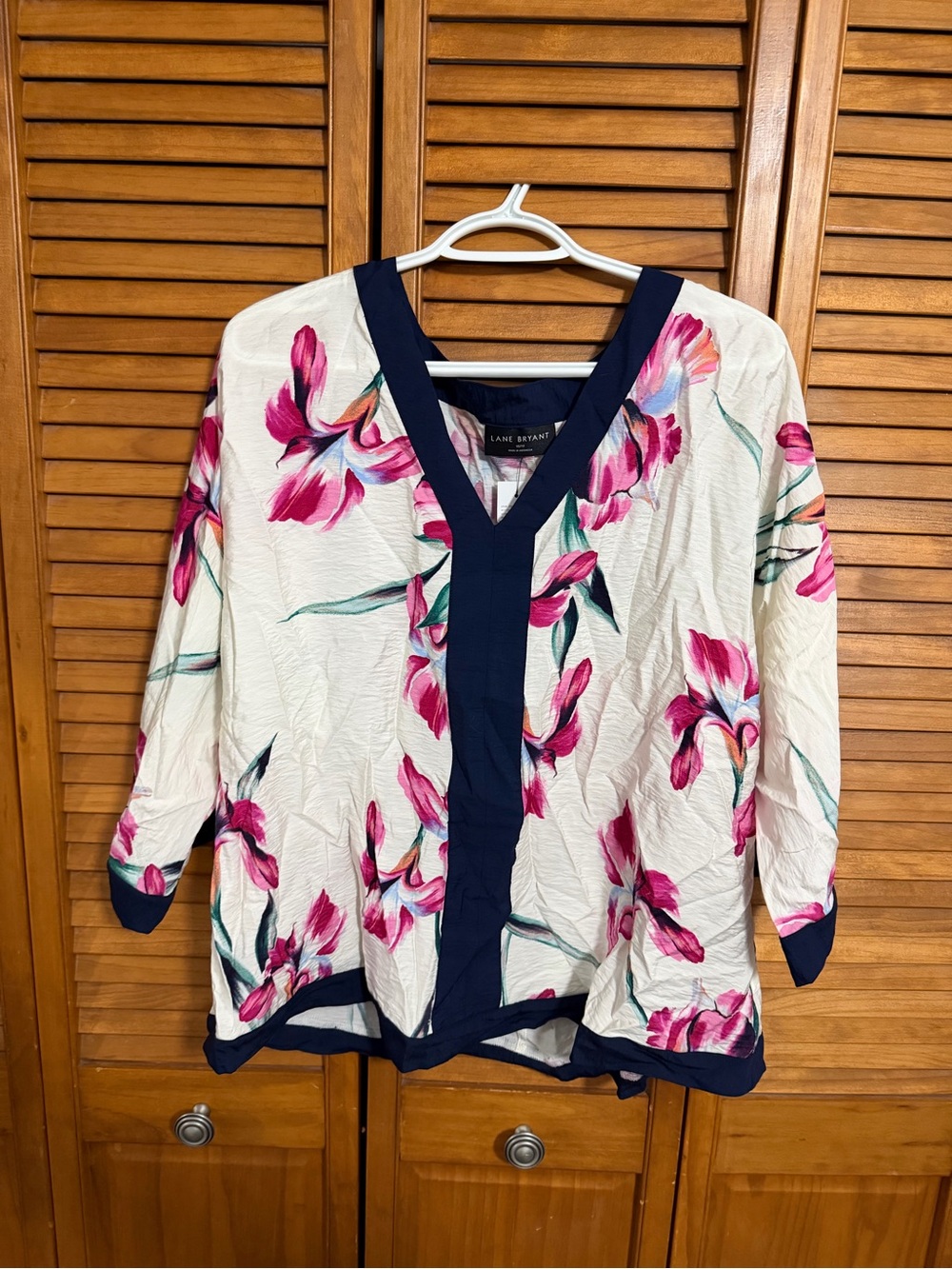 Lane Bryant Cream Floral V-Neck Tunic with Navy Trim